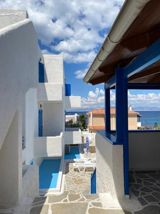 Blue Dolphin Studios And Apartment Vagia  Exterior photo